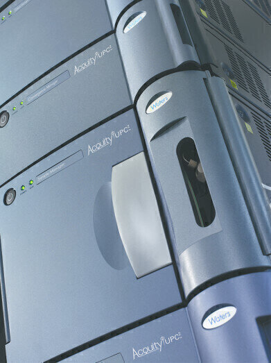 同时对映体的分离多个β受体阻滞剂使用UltraPerformance融合色谱法