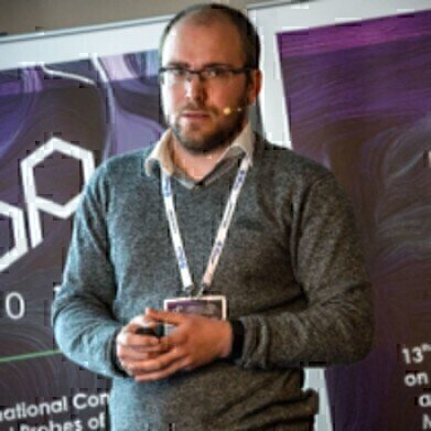 诺森布里亚调查荧光体用于电子设备