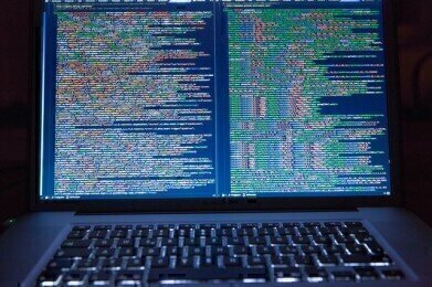 实验室人工智能——它如何帮助科学研究?